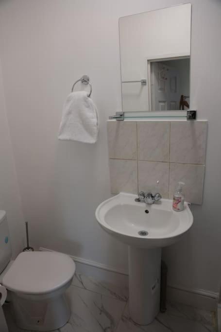 Cosy Chic Studio In King'S Cross Londra Exterior foto